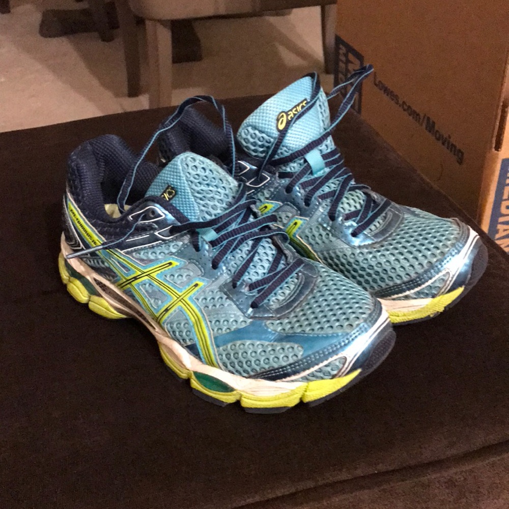 ASICS size 7.5 women’s running shoes pre owned